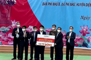 HDBank trao tặng 200 căn nhà tình thương cho tỉnh Điện Biên