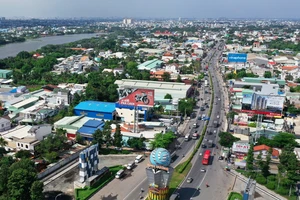 Bình Dương định giá đất, đẩy nhanh giải phóng mặt bằng, mở rộng QL13