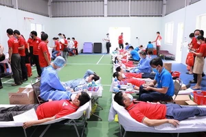 EVNGENCO3 tham gia hiến máu hưởng ứng tuần lễ hồng EVN lần VII
