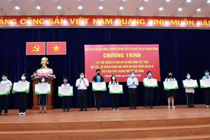 EVNGENCO3 phối hợp tài trợ học bổng cho 98 trẻ em mồ côi do dịch COVID-19