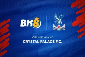Crystal Palace - Huddersfield Town và Burnley F.C công bố đối tác mùa giải 2022 - 2023