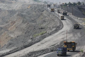 Vượt qua khó khăn do dịch COVID-19, TKV đạt doanh thu kỷ lục