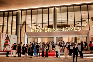 Sàn diễn đặc biệt tạo nên thành công của ELLE Fashion Show 2022