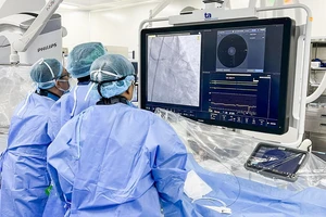 Nhập viện mổ ruột thừa phát hiện thiếu máu nuôi tim suýt đột tử 