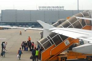 Sân bay Tân Sơn Nhất mất điện 3 phút do máy phát hư