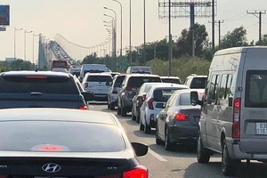 Trộm cáp điện, ốc vít hoành hoành trên cao tốc