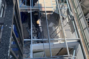 Nhà hàng xây trái phép tháo dỡ các hạng mục vi phạm