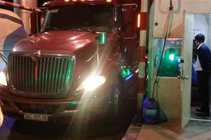 Ngày đầu thu phí toàn tuyến cao tốc Đà Nẵng - Quảng Ngãi