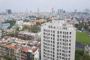 Mặc dịch COVID-19, giá nhà phố ở TP.HCM vẫn tăng