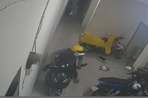 Kẻ trộm đột nhập phòng trọ lấy đi 3 xe máy tại Thủ Đức