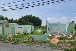 Vẻ hoang tàn của khu đô thị Tây Bắc ở Hóc Môn - Củ Chi