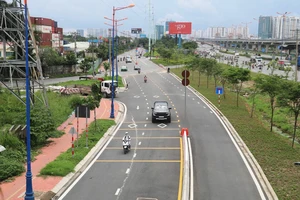 Chính thức thông xe đường song hành Võ Nguyên Giáp