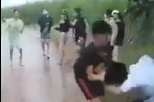 Nữ sinh tại Khánh Hòa bị đánh, dìm nước khiến nhiều người phẫn nộ