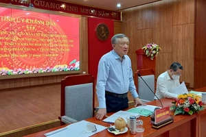 Ông Nguyễn Hòa Bình phát biểu chỉ đạo tại buổi làm việc (ảnh: CTV)