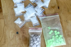 Ma túy, thuốc lắc công an thu giữ. Ảnh: CTV