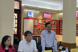 Thu hút nhân tài không phân biệt công, tư, trong hay ngoài Đảng