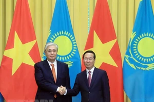 Chủ tịch nước chủ trì Lễ đón chính thức Tổng thống Cộng hòa Kazakhstan
