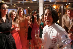 Từ ký ức về mẹ, Masterchef Chirstine Ha viết nên câu chuyện ẩm thực Việt