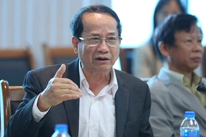 Đấu thầu không phải là 'cây đũa thần' hạ nhiệt giá vàng SJC