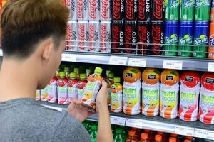 Vẫn tranh cãi về thuế tiêu thụ đặc biệt với nước giải khát có đường và thuốc lá