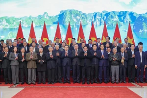 Tổng Bí thư Tô Lâm dự chương trình 'Mừng Đảng quang vinh, mừng Xuân Ất Tỵ 2025'