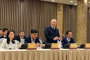 Bộ Nội vụ thông tin về nguồn kinh phí chi trả cho các cán bộ nghỉ hưu và thôi việc