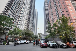 Giá thuê nhà neo cao, người dân chật vật để an cư