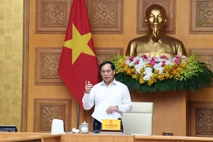 Phó Thủ tướng: Kiểm tra ngay khi người dân tố giác hành vi buôn bán, sản xuất hàng giả