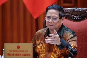 Thủ tướng: Xây dựng trung tâm tài chính là phải thành công, bảo đảm quyền tài sản