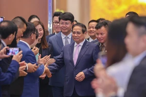 Thủ tướng: Đề xuất của doanh nghiệp phải giải quyết trong 2 tuần, ỉm đi là không được