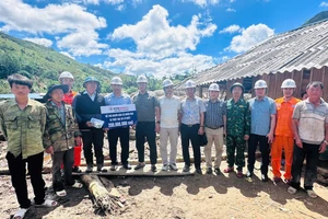 EVNGENCO1 hỗ trợ người dân bị ảnh hưởng do mưa lũ ở Nghệ An