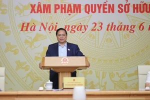 Thủ tướng: Mỗi ngày đều là cao điểm đấu tranh, ngăn chặn buôn lậu, gian lận thương mại, hàng giả