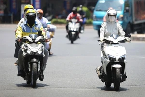 Vì sao miền Bắc nắng nóng gay gắt kỷ lục?