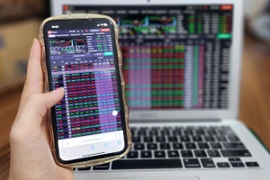 Bộ Tài chính bỏ đề xuất nộp thuế ngay khi nhận cổ tức bằng chứng khoán