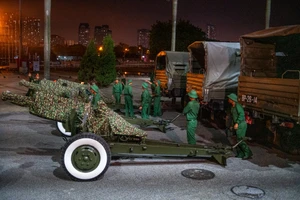 Dàn pháo lễ tập kết tại sân vận động Quốc gia Mỹ Đình cho sự kiện A80 