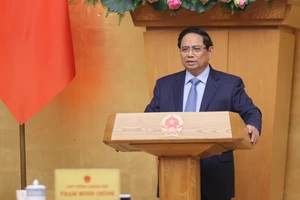 Thủ tướng: Đến 10-10 phải hoàn thành chi trả chế độ cho người nghỉ việc