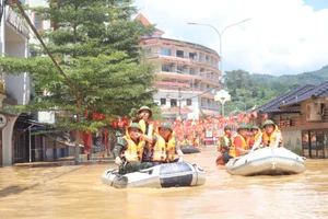 Phó Thủ tướng Trần Hồng Hà chỉ đạo khắc phục hậu quả mưa lũ tại tỉnh Cao Bằng
