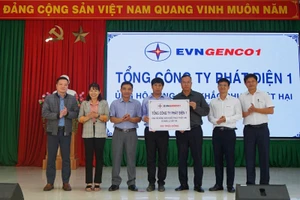 EVNGENCO1 ủng hộ đồng bào Lâm Đồng 3,3 tỉ để khắc phục thiệt hại do mưa lũ 
