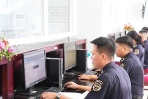 Tiếp tục sắp xếp cơ quan thuế, hải quan, bảo hiểm xã hội
