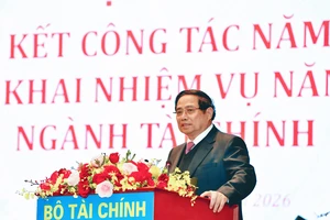 Thủ tướng: Ngành tài chính phải tiên phong tháo gỡ nút thắt thể chế cho doanh nghiệp