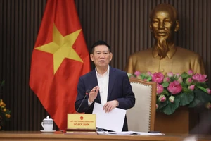 Phó Thủ tướng: Cần theo dõi sát diễn biến giá vàng, bất động sản… để kịp thời có biện pháp điều hành