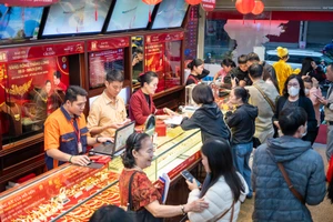 Muôn kiểu sản phẩm vàng ngày Thần Tài: Từ ngựa vàng, vàng siêu nhỏ đến vàng 'blindbox'