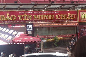 3 cửa hàng vàng Bảo Tín Minh Châu tạm ngừng giao dịch trong chiều 25-3