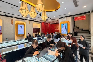 Bảo Tín Mạnh Hải giải thích về việc khách hàng được nhận vàng sớm