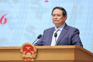 Thủ tướng: Doanh nghiệp phải tiên phong trong thực hiện mục tiêu tăng trưởng 2 con số