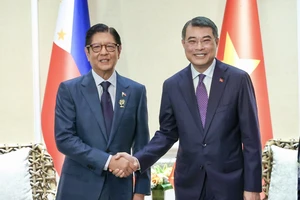 Thủ tướng Lê Minh Hưng gặp lãnh đạo các nước, tổ chức quốc tế tại Philippines