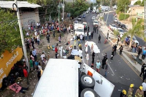 Toàn cảnh hiện trường tai nạn ở bang Chiapas, Mexico. Ảnh: CNN