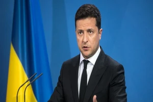 Tổng thống Ukraine phàn nàn phương Tây kích động hoảng sợ nguy cơ Nga tấn công