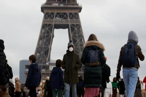 WHO: Đỉnh dịch chưa qua, các nước phải nới hạn chế từ từ