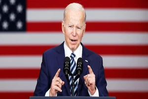 Ông Biden nói có hơn 30 nước cùng Mỹ xả kho dự trữ dầu